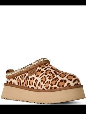 UGG Leopard-Print Platform Mule in Chestnut and Tan